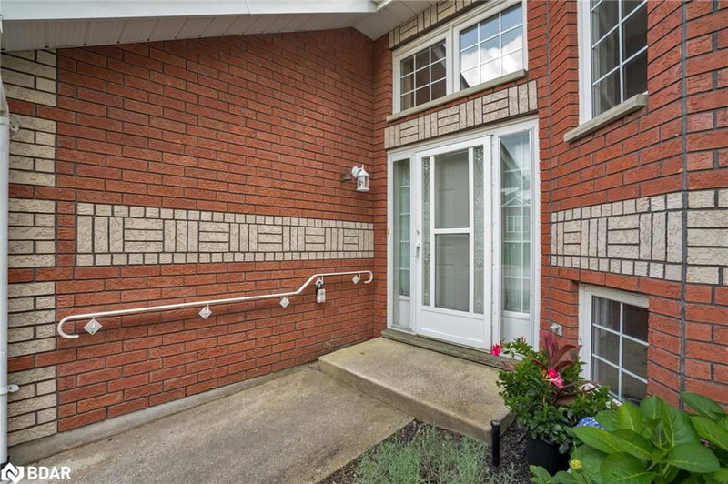 9 - 90 Thompsons Road