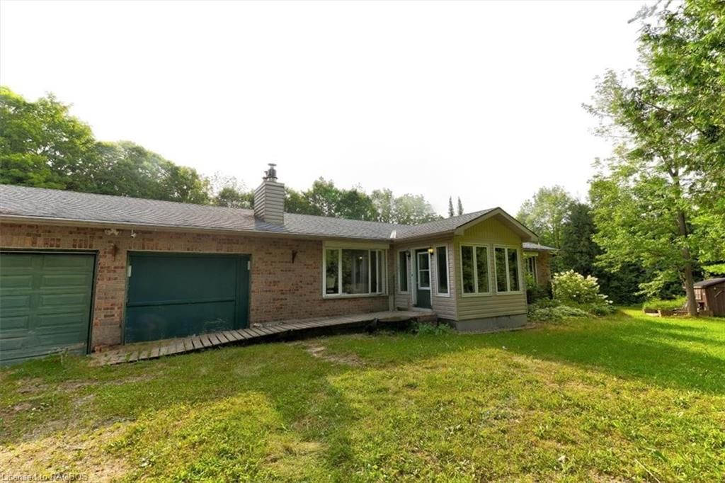 Single Family Residence sold at 214431 Baseline Road, West Grey, ON, N0G 1S0 - West Grey - MLS: 40627758