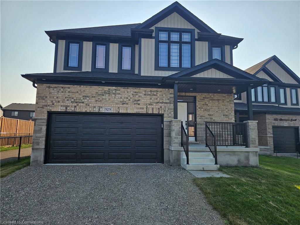 Single Family Residence sold at 929 Dunnigan Court, Kitchener, Grand River North, N2B 3J7 - MLS: 40629343