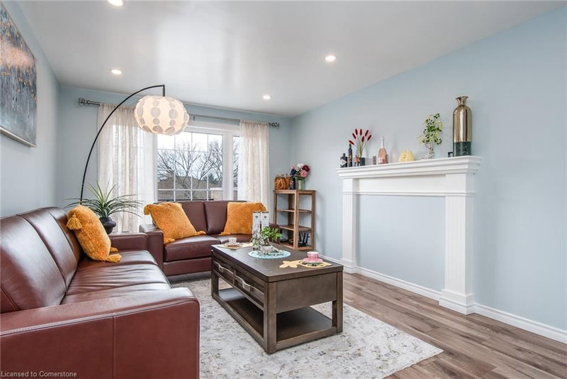 1 - 108 Woodlawn Road E