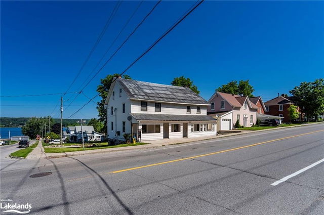 61 Robert Street W