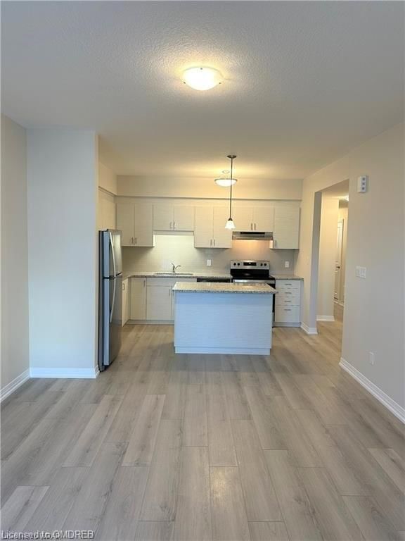 41 - 261 Woodbine Avenue