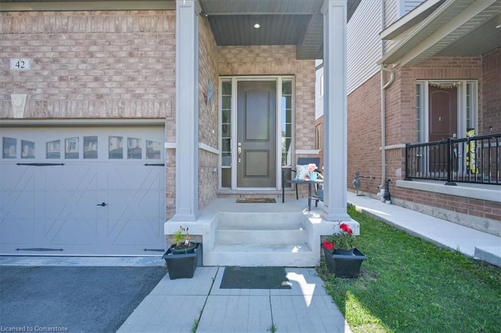 Single Family Residence sold at 42 Gloria Street, Kitchener, Huron Park, N2R 0S8 - MLS: 40642684