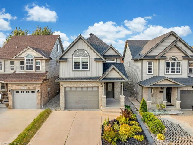 446 Sienna Crescent