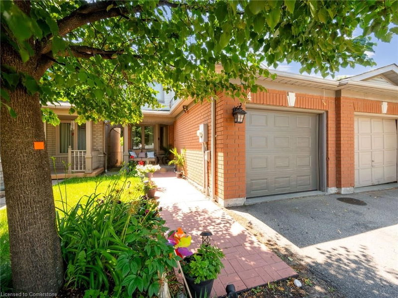 4 Greengrove Way