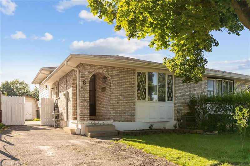 8 Canterbury Drive, St. Catharines, Ontario (MLS 40647081)