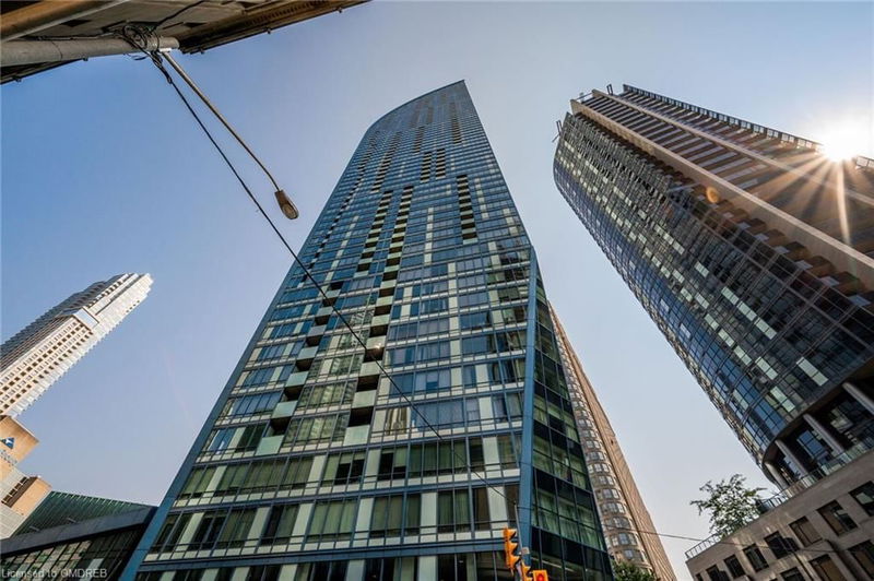 8 The Esplanade #2411, Toronto, Ontario (MLS 40647555)