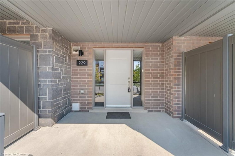 229 West Oak Trail