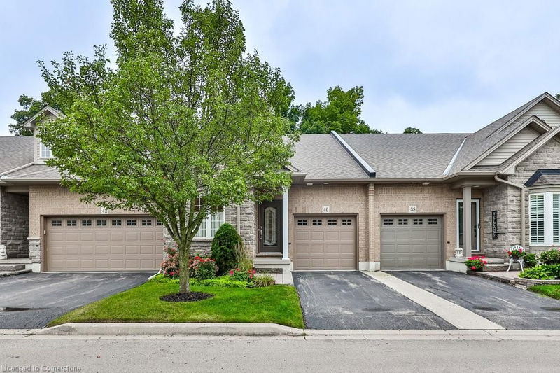 40 Grovetree Trail, Hamilton, Ontario (MLS 40651047)