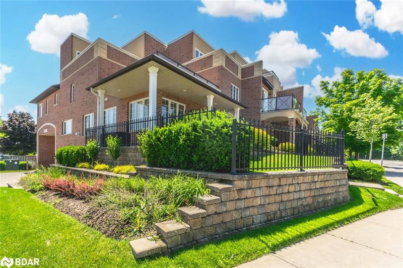 27 White Oaks Road