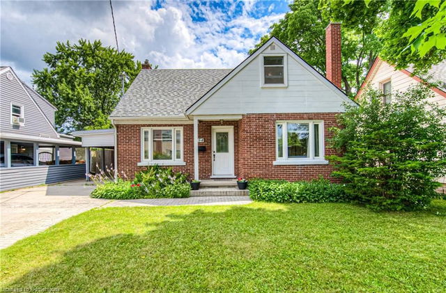 54 Roslin Avenue S
