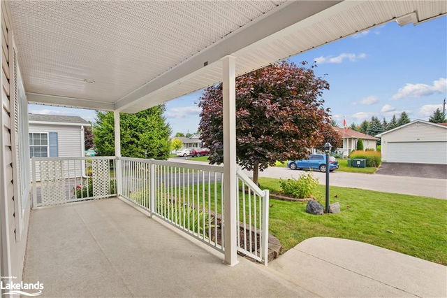 1 Illinois Crescent