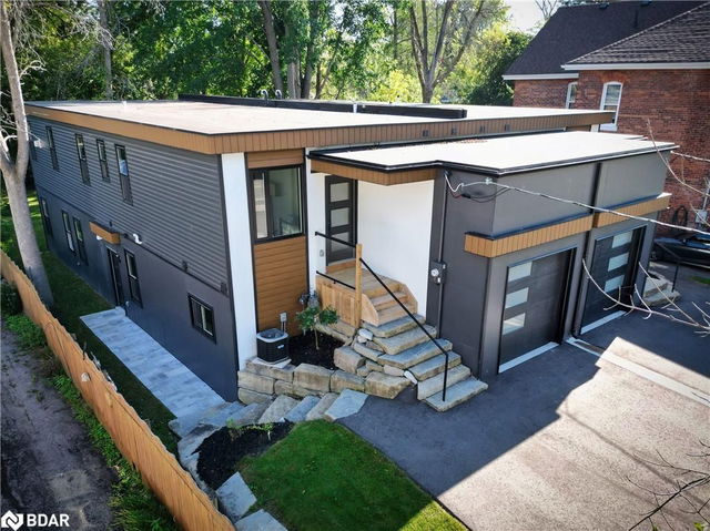 B - 23 Gray Street