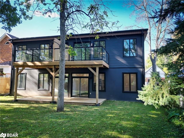 B - 23 Gray Street