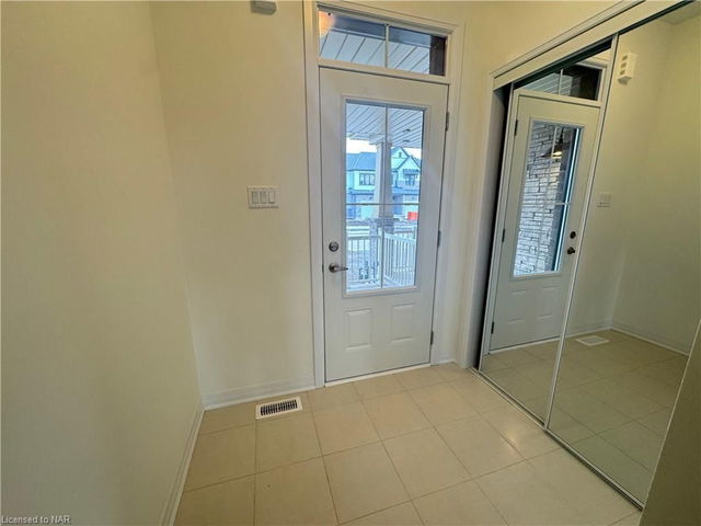 287 Port Crescent