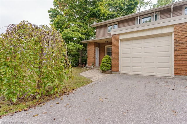 11 - 1270 Gainsborough Drive