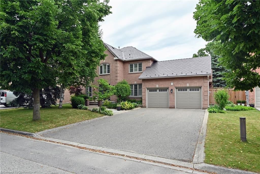 Single Family Residence sold at 14 Penrose Court, Brampton, Snelgrove, L6Z 4P1 - MLS: 40665482