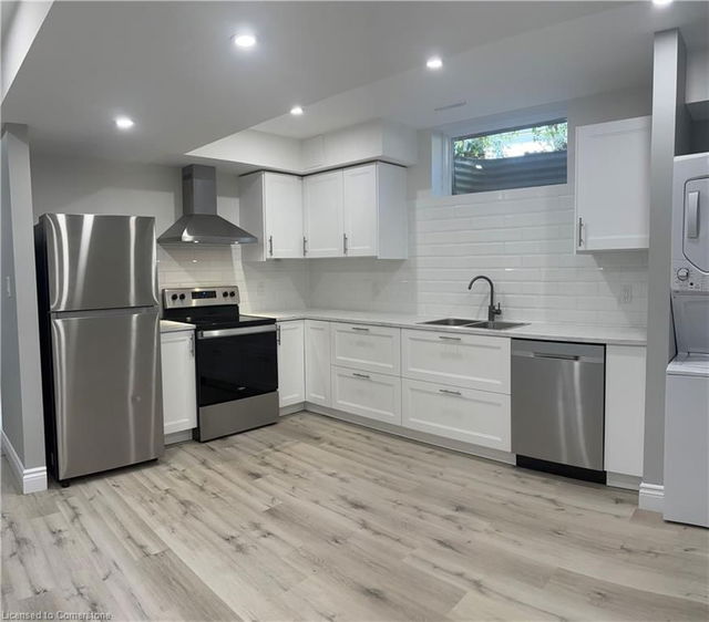 29 Carl Cres Crescent