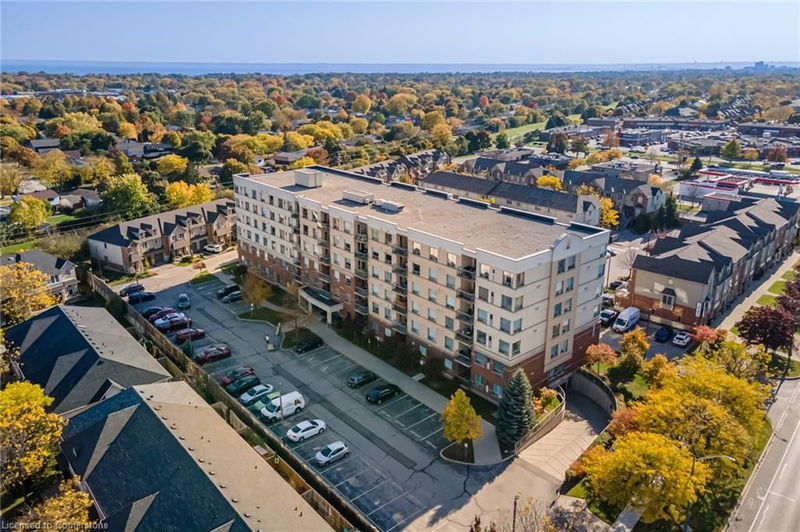 5070 Fairview Street #105, Burlington, Ontario (MLS 40667633)