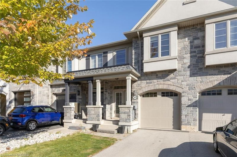 2404 Whistling Springs Crescent, Oakville, Ontario (MLS 40667892)