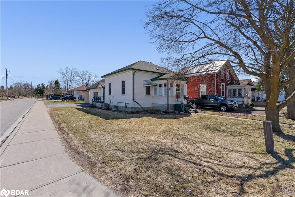 Single Family Residence sold at 72 Cambridge Street, Lindsay, Lindsay (Town), K9V 3C5 - MLS: 40670723