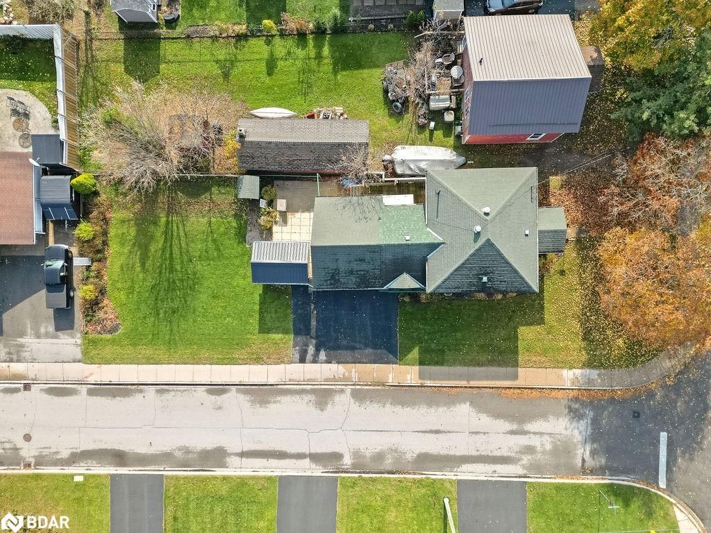 Single Family Residence sold at 72 Cambridge Street, Lindsay, Lindsay (Town), K9V 3C5 - MLS: 40670723