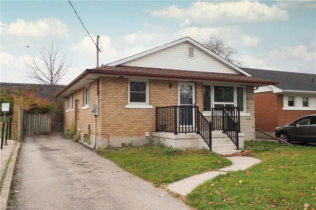 Single Family Residence sold at 134 Patricia Avenue, Kitchener, Downtown Kitchener/West Ward, N2M 1J6 - MLS: 40671822