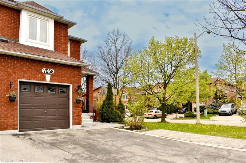 7058 Stoneywood Way, Mississauga, Ontario (MLS 40672712)