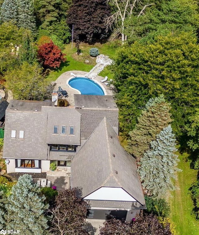 355 Golf Links Road