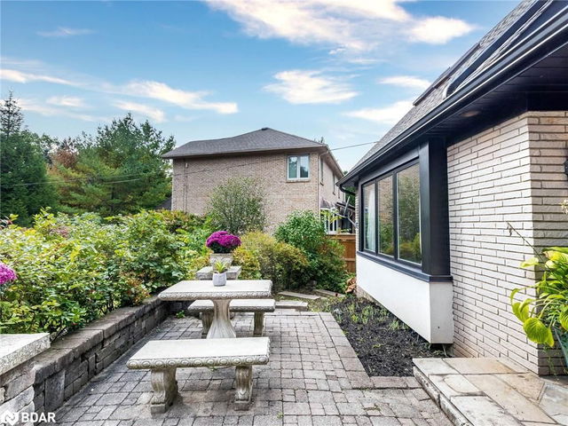 355 Golf Links Road
