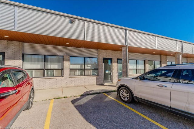 3 - 180 Shearson Crescent
