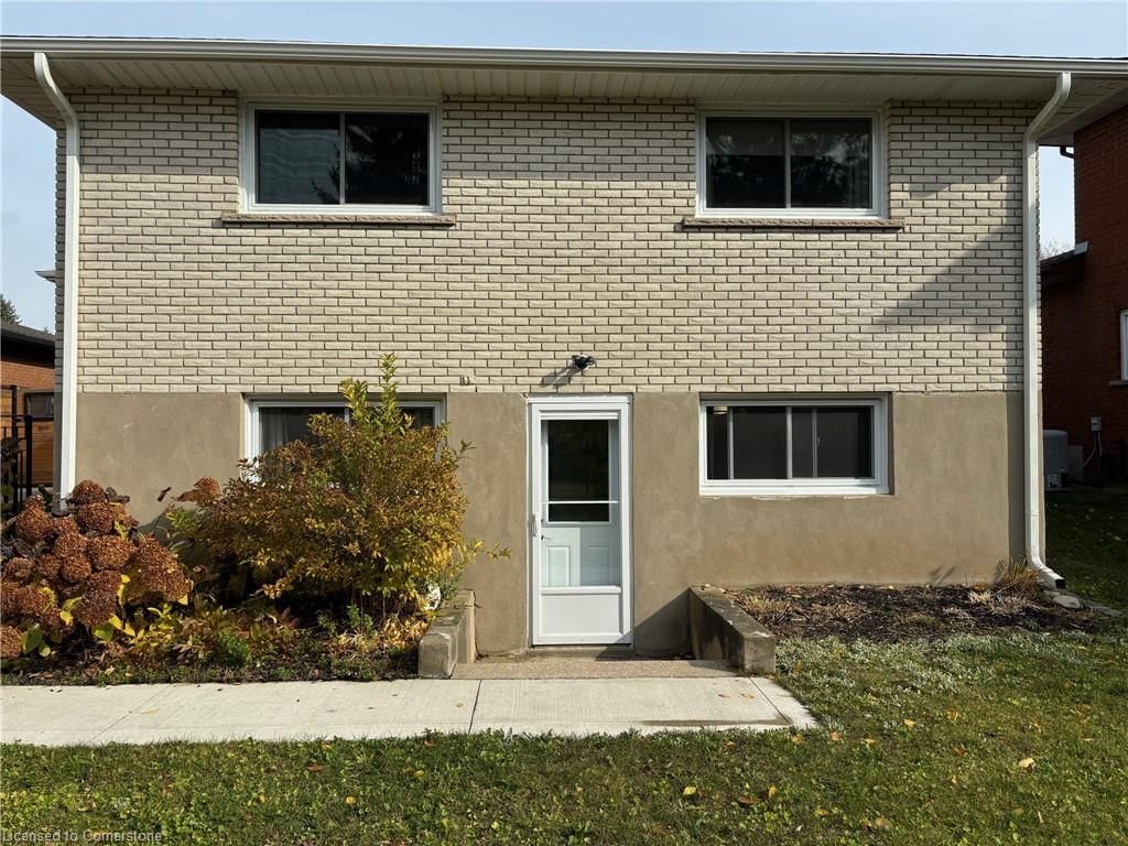 Single Family Residence leased at Lower-49 Westchester Drive, Kitchener, Grand River North, N2B 3L6 - MLS: 40674794