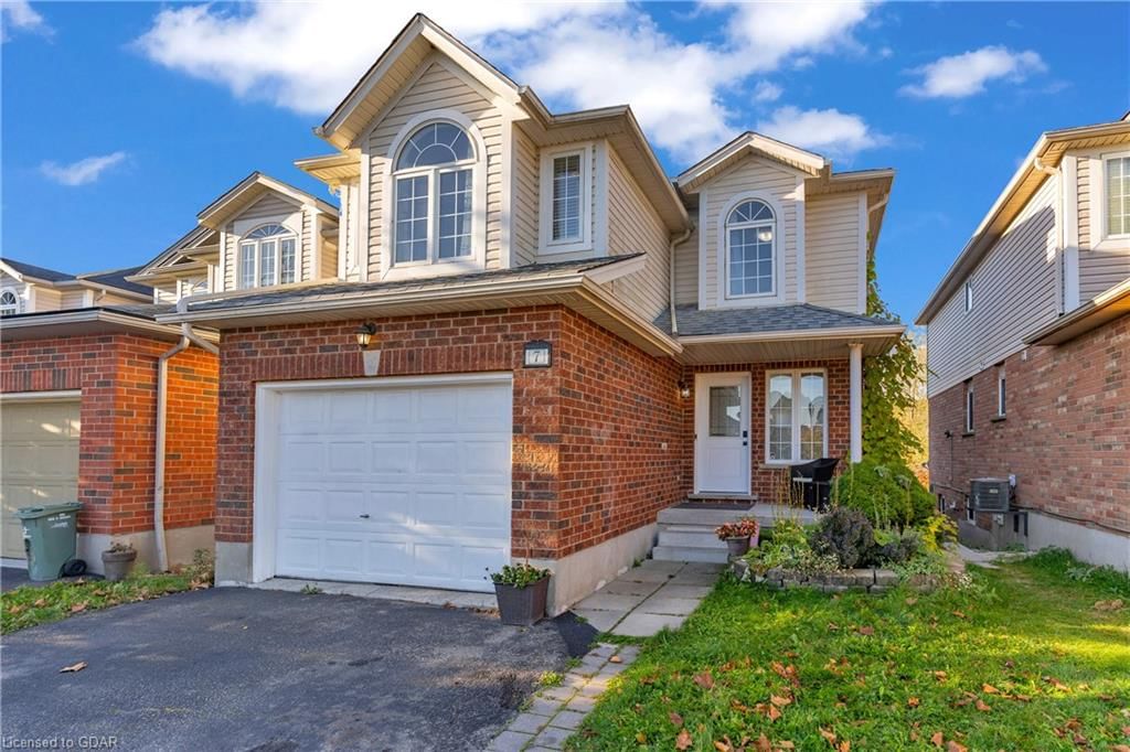 Single Family Residence sold at 7 Drohan Drive, Guelph, Clairfields/Hanlon Business Park, N1G 5H6 - MLS: 40676237