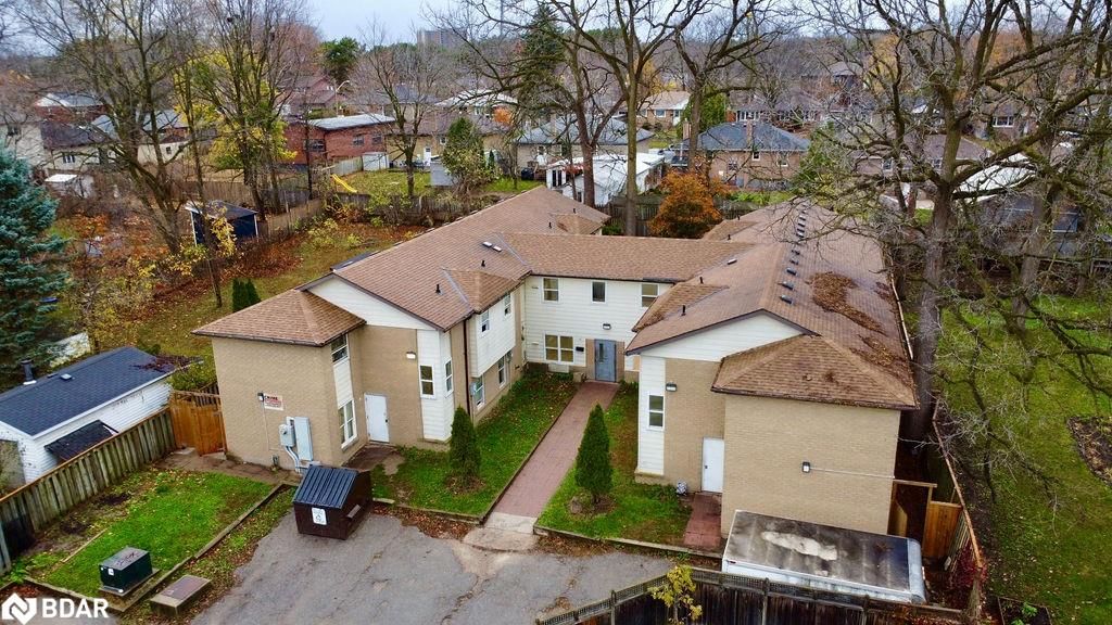 Rooming House sold at 24 North Street, Barrie, City Centre, L4M 2R9 - MLS: 40676440