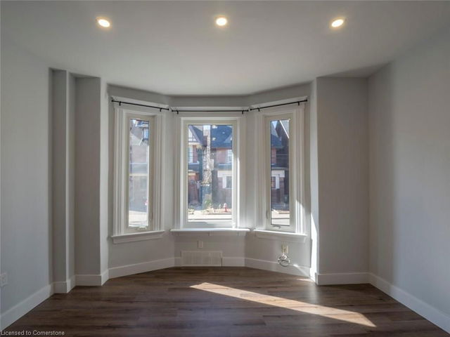 1 - 116 Myrtle Avenue