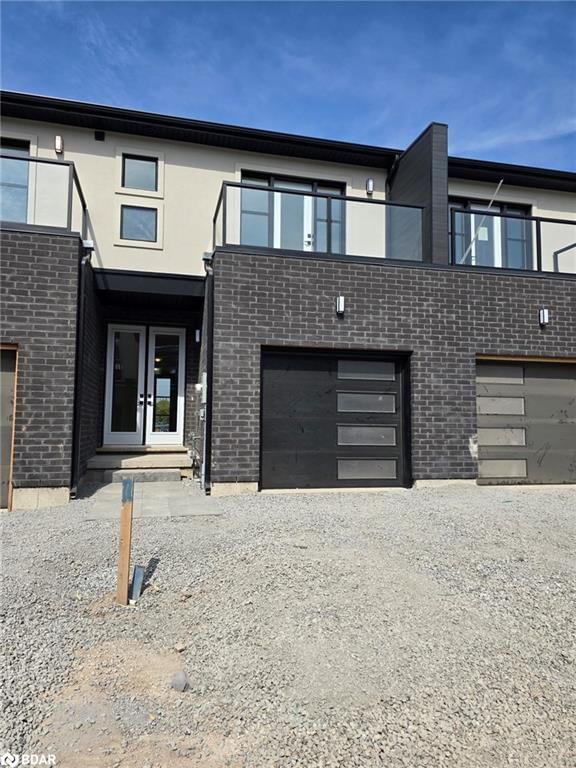 34 - 201 Ontario Road