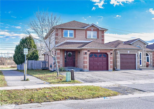 89 Julia Crescent