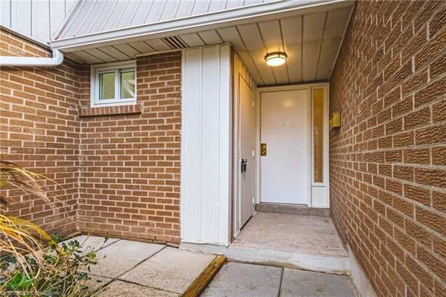 4 - 445 Woodview Road