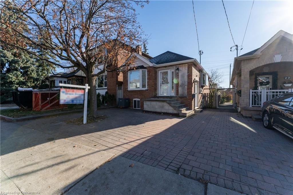 Single Family Residence sold at 25 Foxwell Street, Toronto, Rockcliffe-Smythe, M6N 1Y9 - MLS: 40681363