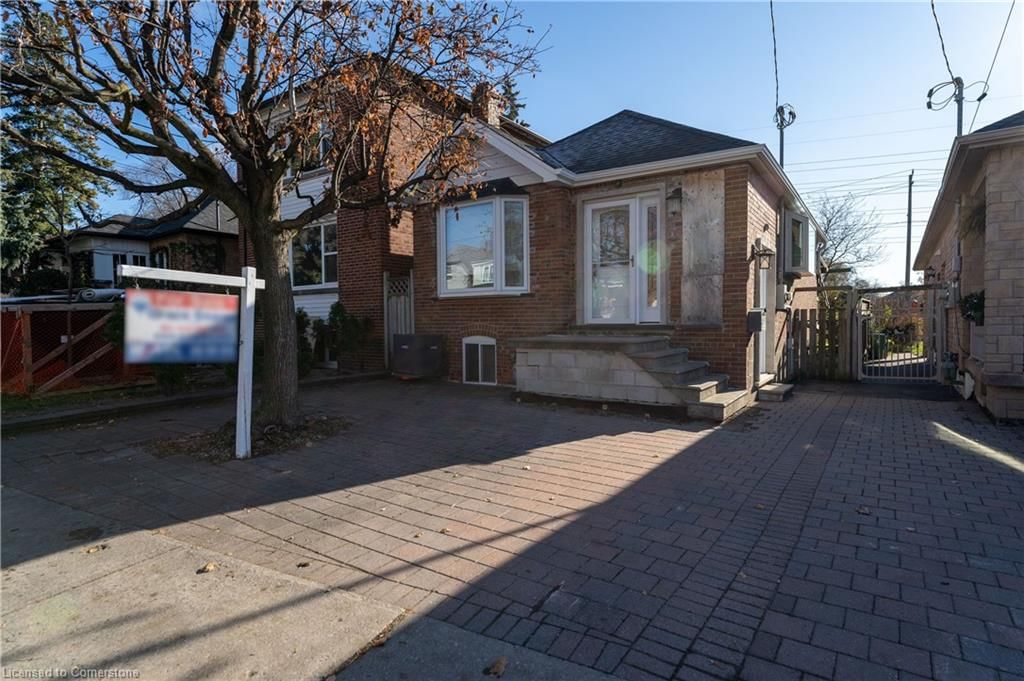 Single Family Residence sold at 25 Foxwell Street, Toronto, Rockcliffe-Smythe, M6N 1Y9 - MLS: 40681363