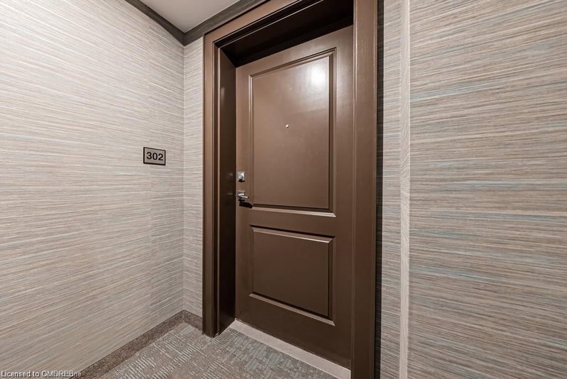 Room2