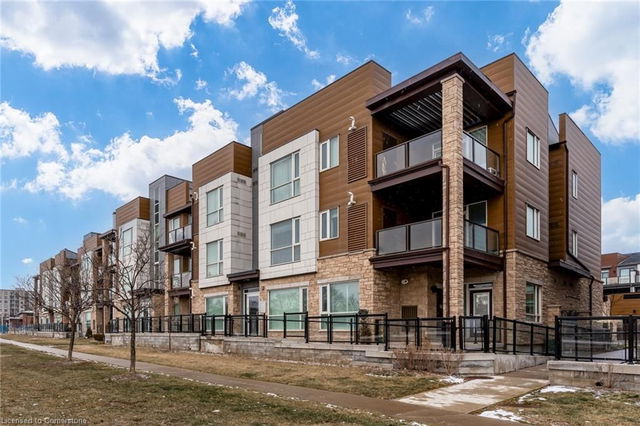 206 - 2393 Bronte Road