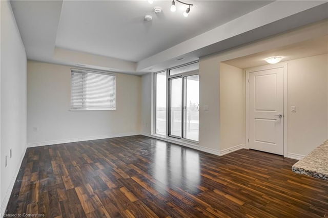 206 - 2393 Bronte Road