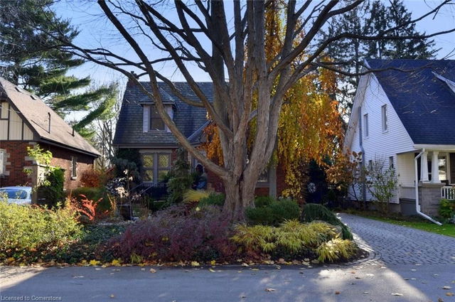 9 Rowanwood Avenue