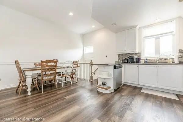 18 - 876 Golf Links Road