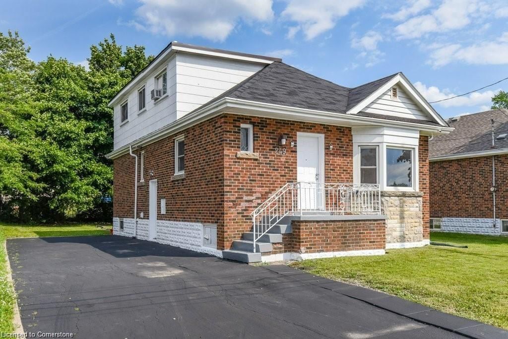 Single Family Residence for lease at Upper-249 West 5th Street, Hamilton, Buchanan, L9C 3N8 - MLS: 40683973