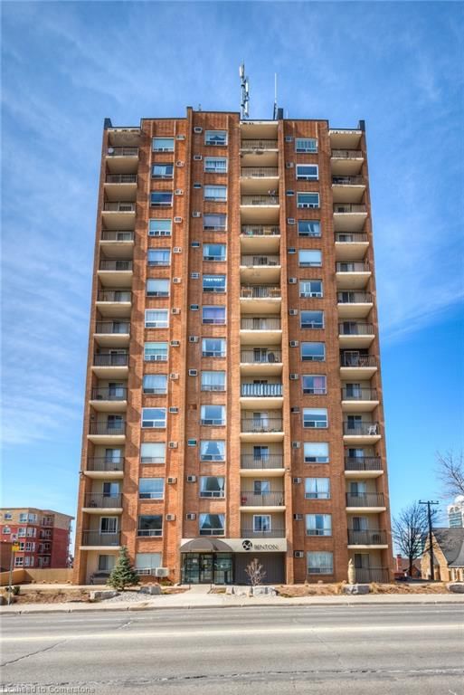 606 - 64 Benton Street