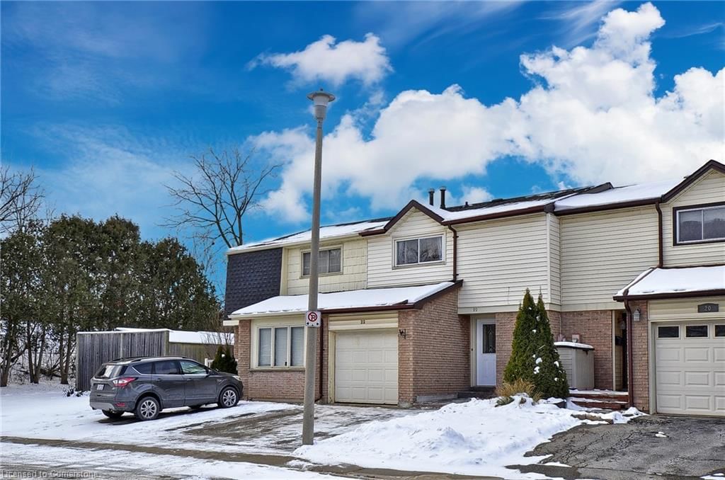 Row/Townhouse sold at 22 Westmount Mews, Cambridge, Westview, N1S 4J1 - MLS: 40684980