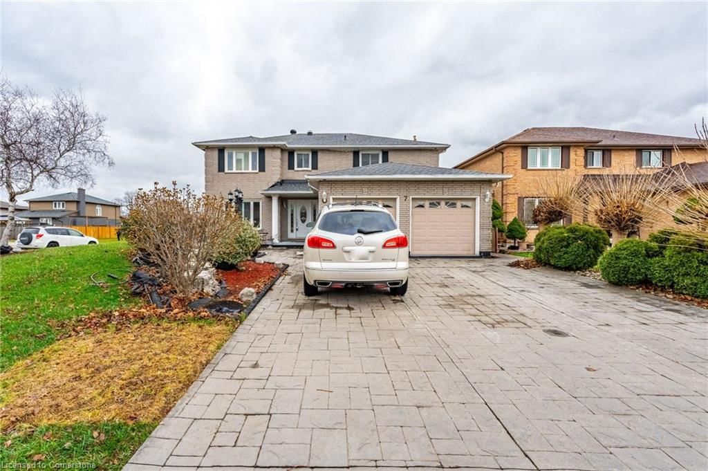 Single Family Residence for sale at 7 Grandoaks Drive, Hamilton, Thorner, L8V 5A9 - MLS: 40685065