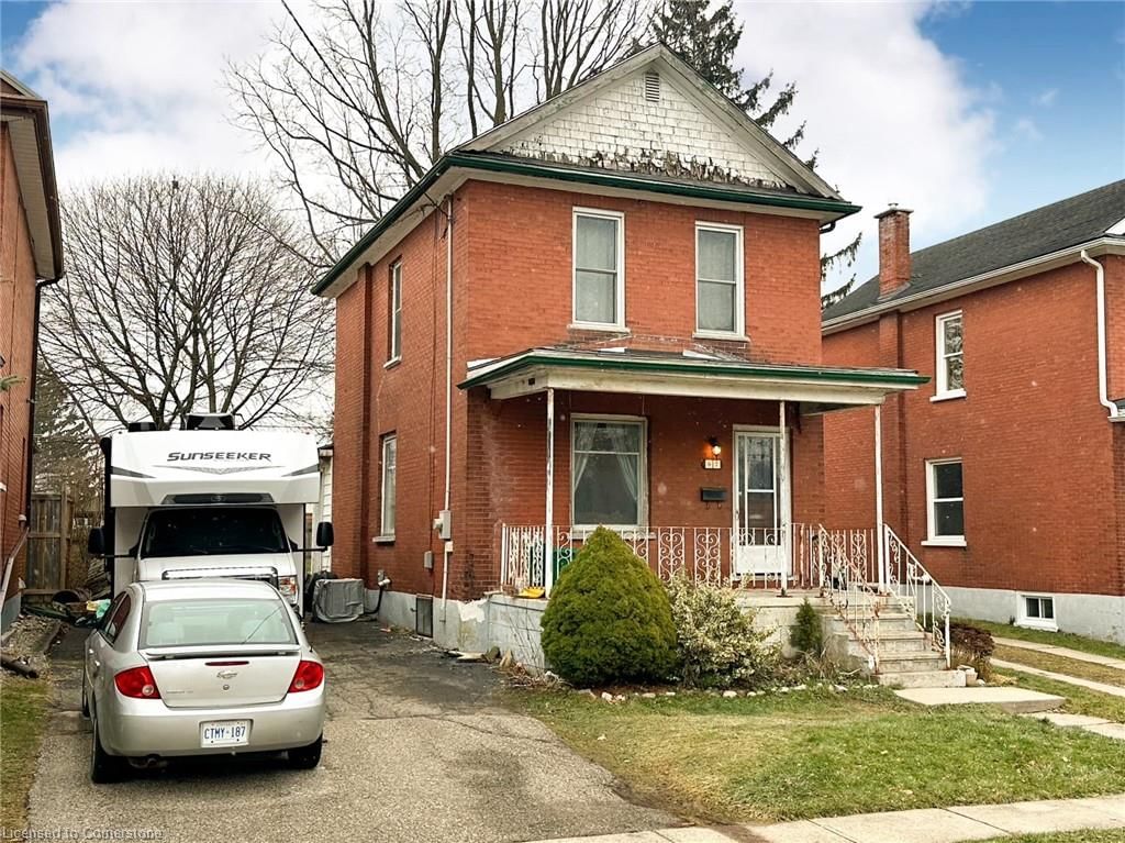 Single Family Residence sold at 57 Lowell Street, Cambridge, Glenview, Lincoln, Oak, N1R 5E2 - MLS: 40685735